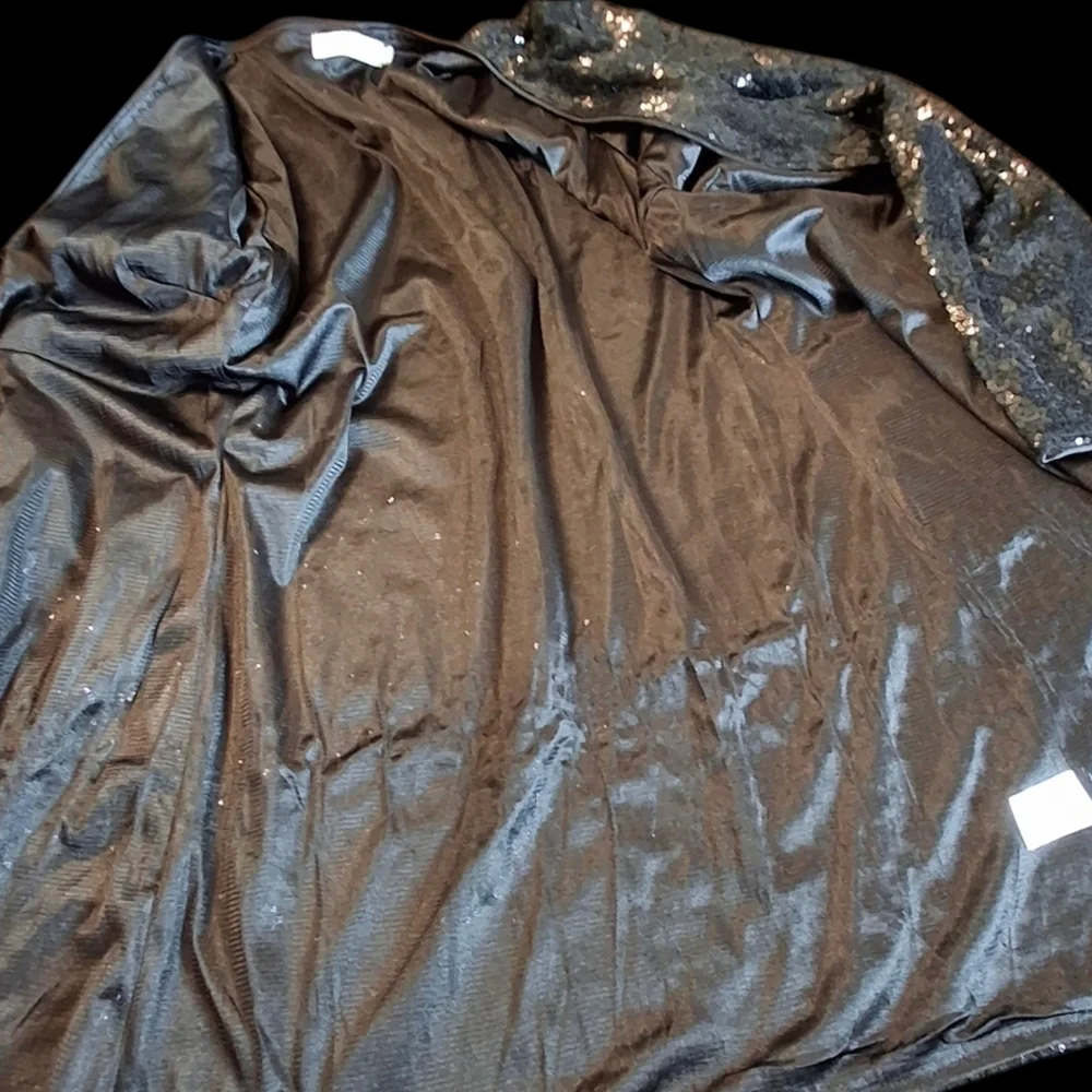 Anna-Kaci size medium